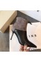 Jimmy Choo Beyla 85 Rúitín Booties Mban Lao Leathar Agus Suede Le JC Cnaipe a Shonraíonn Grey