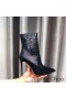 Jimmy Choo Mavie 105 Mban Booties Suede Agus Crogall Cabhraithe Leathar Dubh