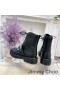 Jimmy Choo Cora Piatto Da Combattimento Stivali Da Donna In Pelle Di Vitello Con Cristallo Fibbia Nero