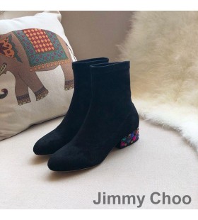 )Jimmy Choo(ジミーチュー)のメーンは足首のブーツ女性のスエードと結晶す!黒ヒール