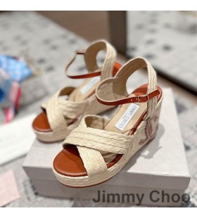 Jimmy Choo Dellena95 웨지 여자 자연적인 라피아 야자와 JC 모노그램 베이지