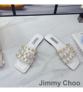Jimmy Choo 하잘 슬라이드는 여자들 가죽을 가진 펄 스터드 화이트